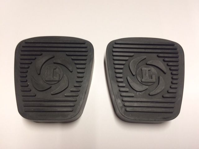 PEDAL RUBBERS x2 (Triumph GT6 Mk3) (1970- 74) 